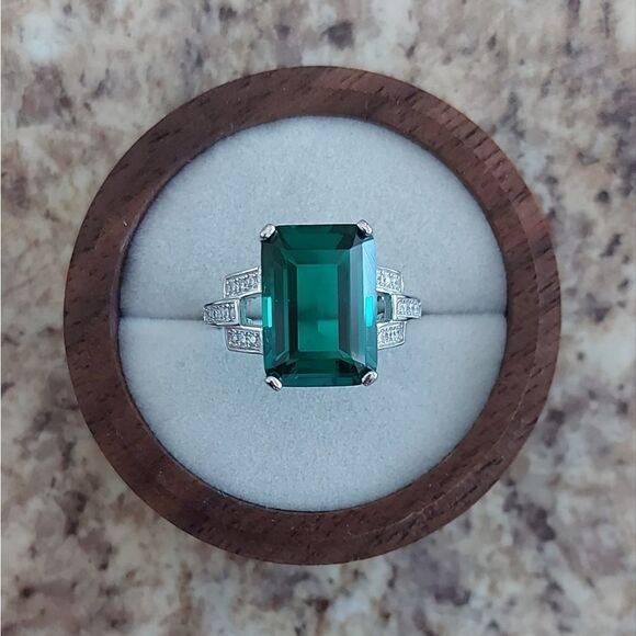 5.9 Carat Emerald 925 Sterling Silver Ring - Picture 12 of 13